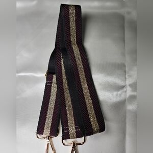 NWOT Elegant Black and Gold Striped Guitar/Handbag Canvas Strap